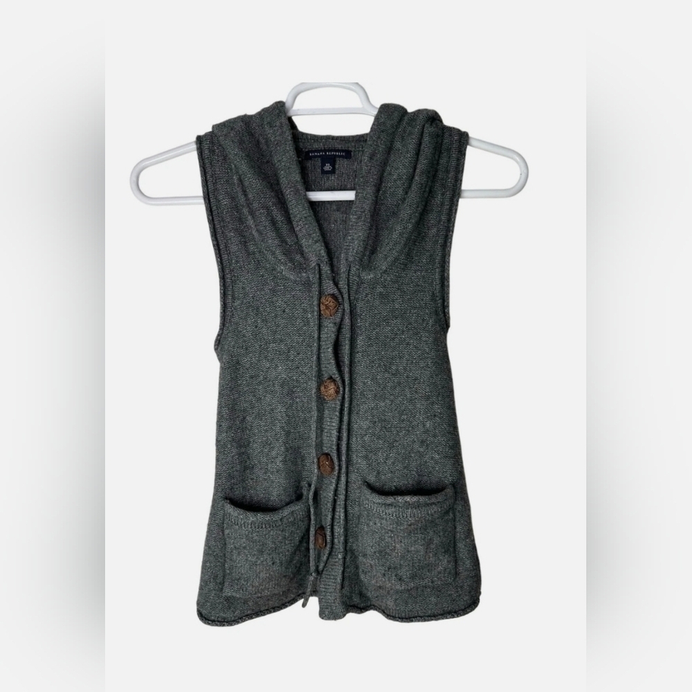 Banana Republic Charcoal Knit Sweater